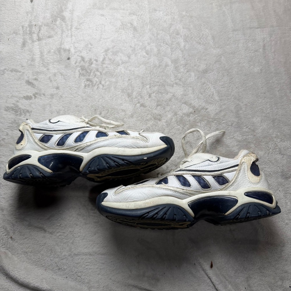 Fila 8.5 Vintage Chunky Dad Sneakers Mens White Navy Blue Leather‎ Lace Up Shoes